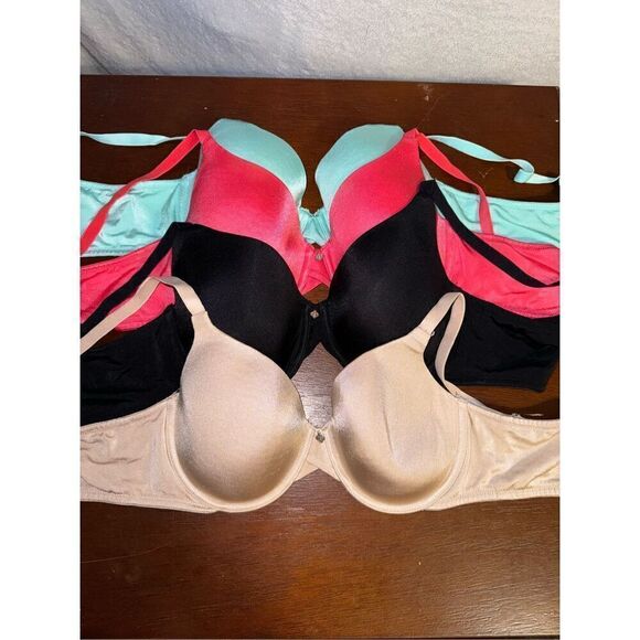 Bundle of 4 Breezees bras size 36B - Picture 1 of 6